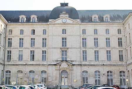 Cité administrative Condé - ancien Grand séminaire