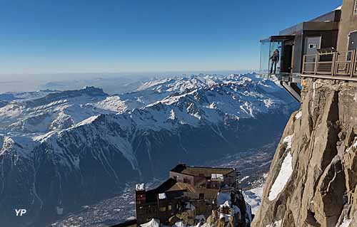 Station de Chamonix-Mont-Blanc - Pas dans le vide, terrasse sommitale de l’Aiguille du midi 