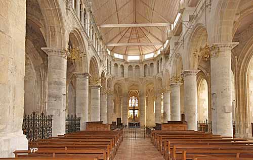 Abbaye Notre-Dame-Du-Pré