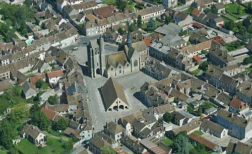 Église-Halle-Château
