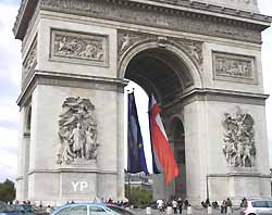 l'Arc de Triomphe de l'Etoile à Paris (doc. Yalta Production)