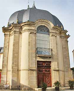 Eglise des Jésuites (doc. Médiathèque de la Communauté urbaine d'Alençon)