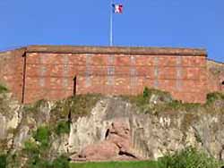 château et lion de Belfort (doc. Photothèque Maison du Tourisme de Belfort et du Territoire de Belfort)