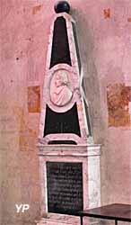 Cathédrale Saint-Gatien - monument funéraire de Mgr Amelot