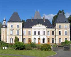 Château de Segrais (doc. Centre de Méditation Kadampa France)