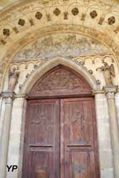 Tympan du portail ouest : La Lapidation de saint Étienne