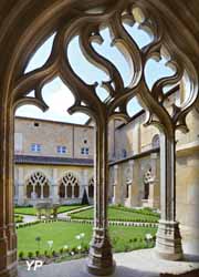 Cloître de Cadouin - remplages gothiques