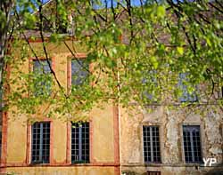 Château de Sainte Colombe en Auxois