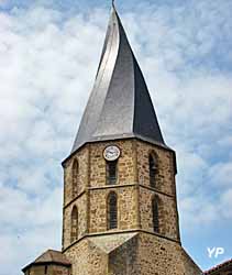 Flèche torse de l'église Saint-Sauveur (doc. Office de tourisme du Pays de la Météorite)
