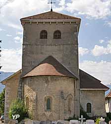Chevet et clocher romans de l'église Saint-Jean-Baptiste de Viuz-Faverges (seconde moitié du XIIe s)