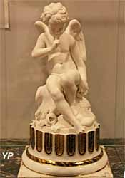 L'amour menaçant (Falconet) - Musée Lambinet