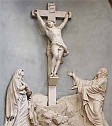 Église Notre-Dame - Christ en croix, marbre (Laurent Magnier, 1690)