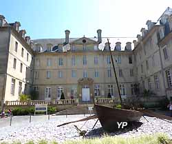 musée de la Tapisserie de Bayeux (ancien séminaire) (doc. Yalta Production)