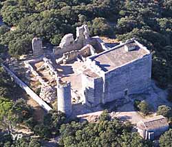 Monastère fortifié de Thouzon (doc. Association pour le site de Thouzon)