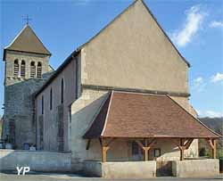Eglise Saint-Etienne - entrée de l'église par le caquetoire