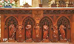 Maître autel en bois sculpté