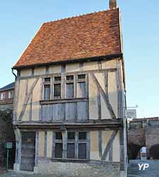 Maison à pan de bois du XVe siècle
