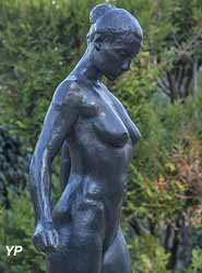 Jean Carton, Marie-Christine ou L’Espoir (détail), vers 1985, bronze,  jardin des bronzes de la Fondation de Coubertin (doc. Alain Le Toquin, 2018)