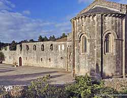 Abbaye de Fontcaude (doc. Office du Tourisme du Canal du Midi au Saint-Chinian)