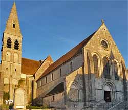 Église abbatiale Saint-Pierre et Saint-Paul (doc. OT CC4V)