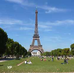 la Tour Eiffel et le Champ de Mars